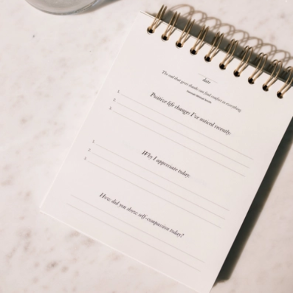 The 5 Minute Happiness Journal
